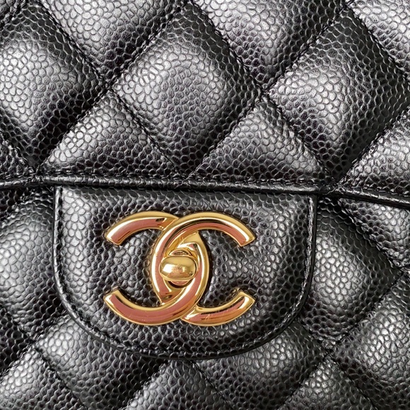 Chanel Maxi - Picture 7 of 10